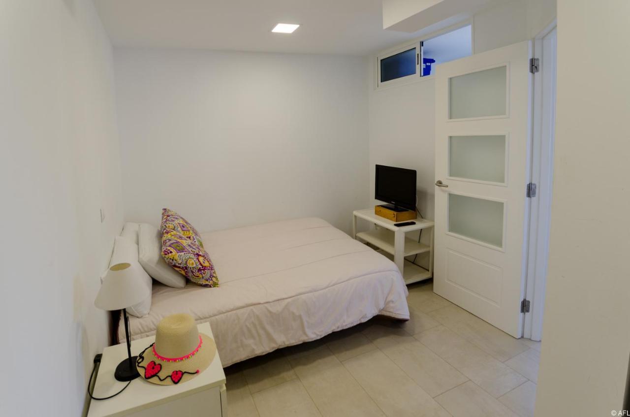 Holiday Apartment With Direct Sea Promenade Access Maspalomas  Exterior photo
